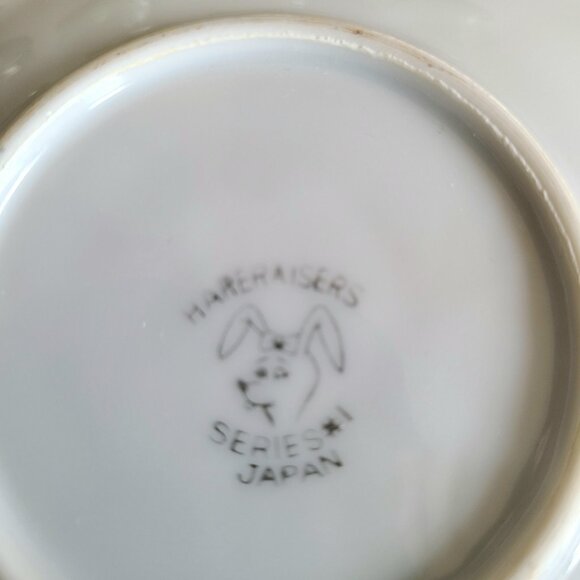 Hareraisers Novelty plate ashtray. Adult Rabbit Cartoon. - Picture 5 of 5